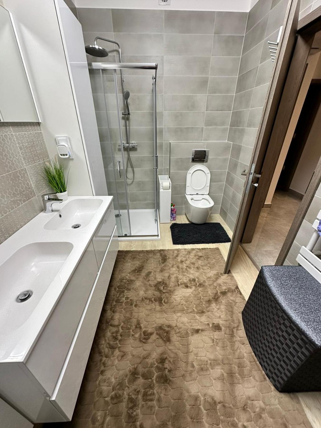 Vrg 1 Exkluziv Debrecen